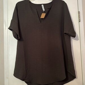 NWT Zenana top size small
